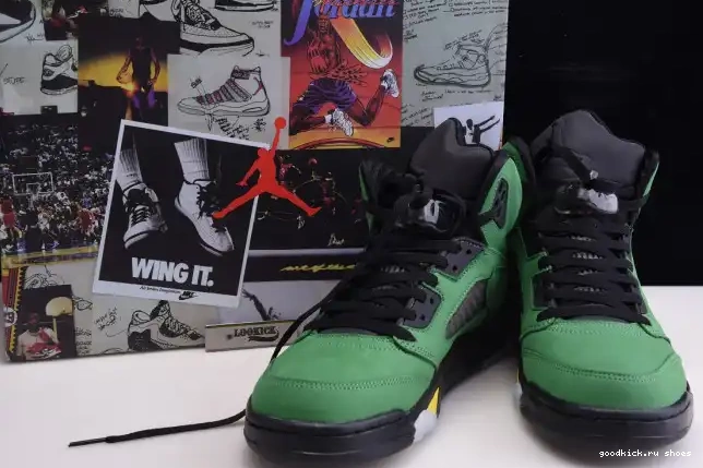 5 Oregon SE Air Ducks CK6631-307 Jordan 0625